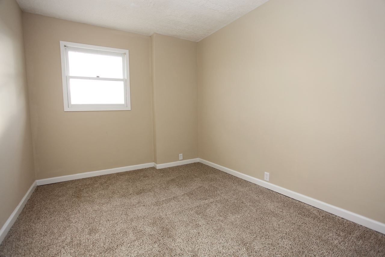 14040 East Edgewater Road Albany, IN 47320 - Photo 21 of 27