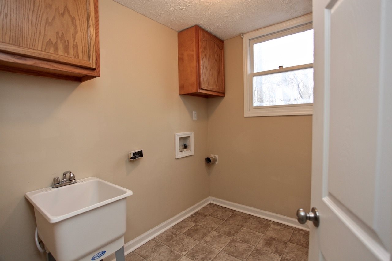 14040 East Edgewater Road Albany, IN 47320 - Photo 25 of 27