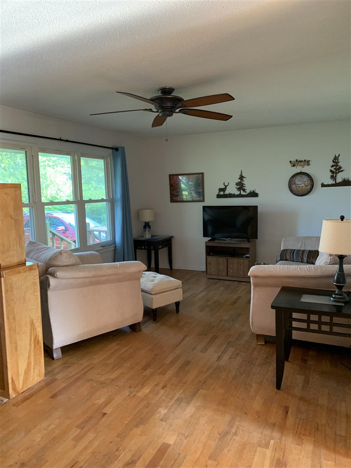 19059 Amman Road Chesaning, MI 48616 - Photo 11 of 24 50051248-10.JPG