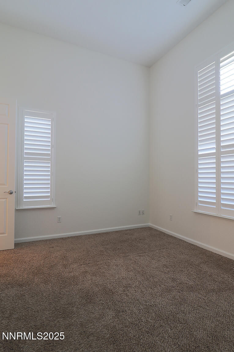 1692 Broadstone Way Reno, NV 89521 - Photo 20 of 31 an empty room with a window