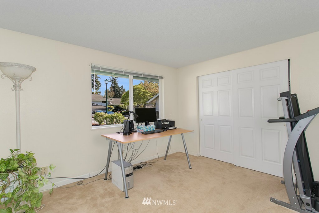 14307 Southeast 163rd Street Renton, WA 98058 - Photo 14 of 24 Gallery Image 14