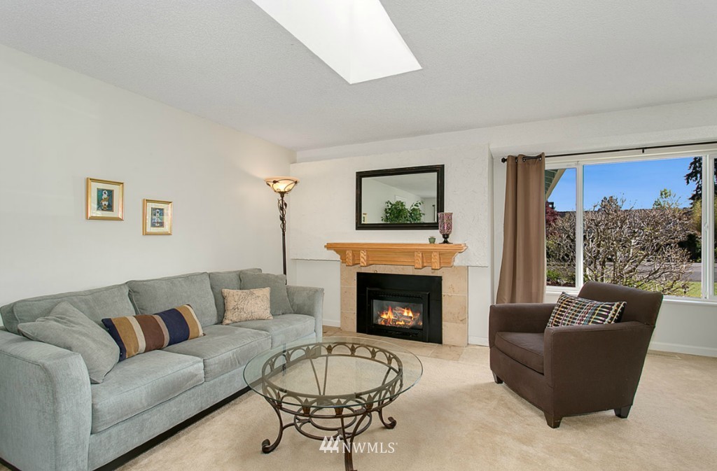 14307 Southeast 163rd Street Renton, WA 98058 - Photo 5 of 24 Gallery Image 5