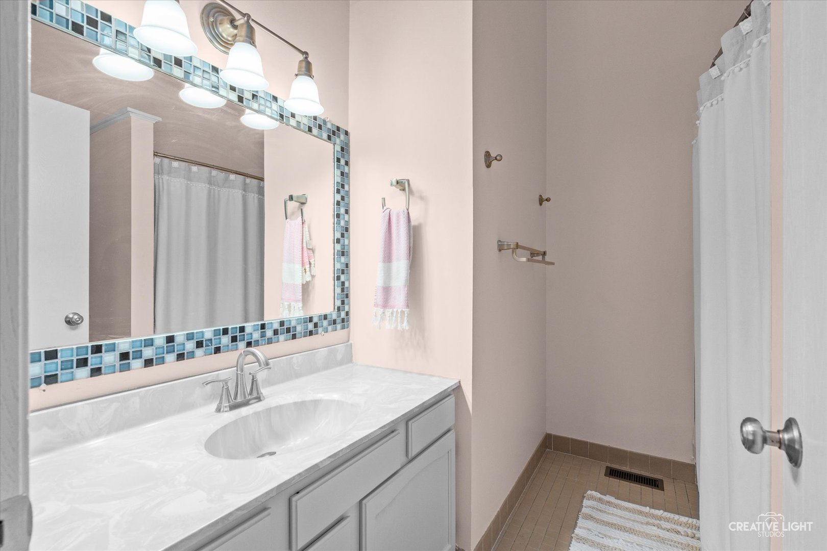 1304 Queensgreen Circle, Unit 1304 Naperville, IL 60563 - Photo 13 of 19