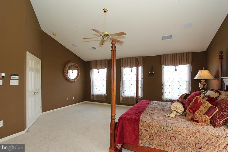 18428 Cornflower Road Boyds, MD 20841 - Photo 14 of 28 Bedroom (Master)