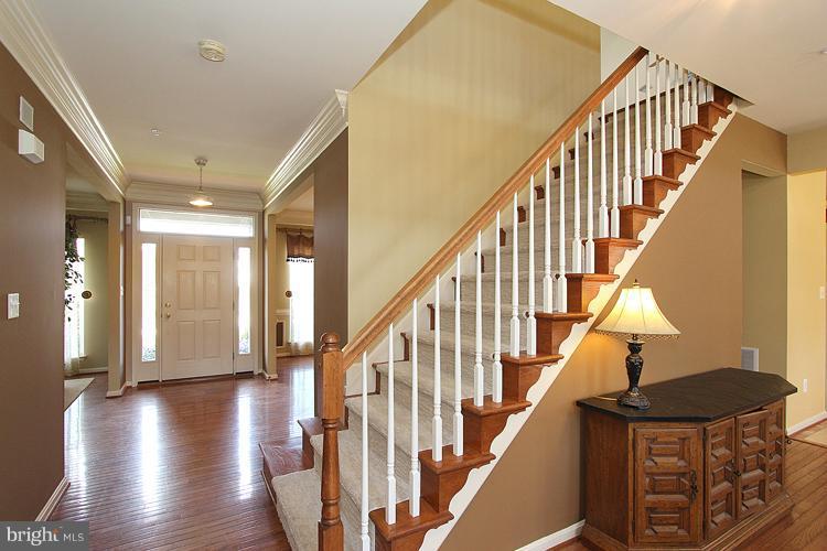 18428 Cornflower Road Boyds, MD 20841 - Photo 3 of 28 Interior (General)
