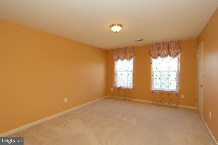 18428 Cornflower Road Boyds, MD 20841 - Photo 21 of 28 Bedroom