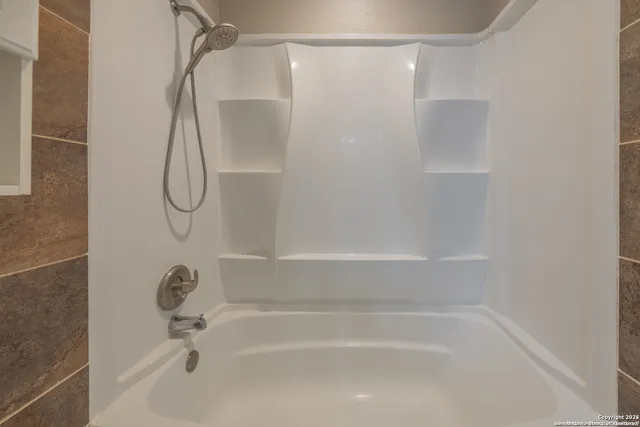 $1,795 | 358 Copper Mountain, New Braunfels, TX 78130