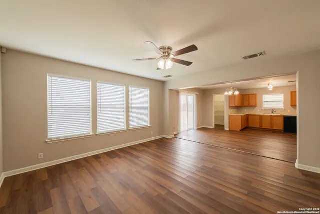 $1,795 | 358 Copper Mountain, New Braunfels, TX 78130