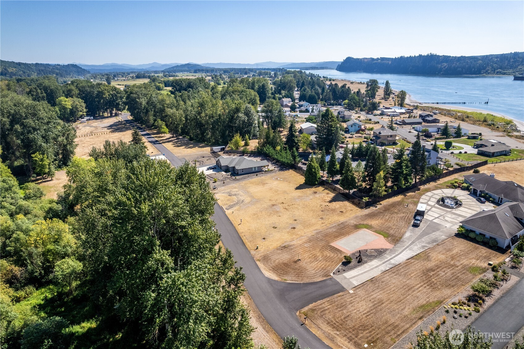 211 Columbia Point Road Longview, WA 98632 - Photo 9 of 13 Gallery Image 9