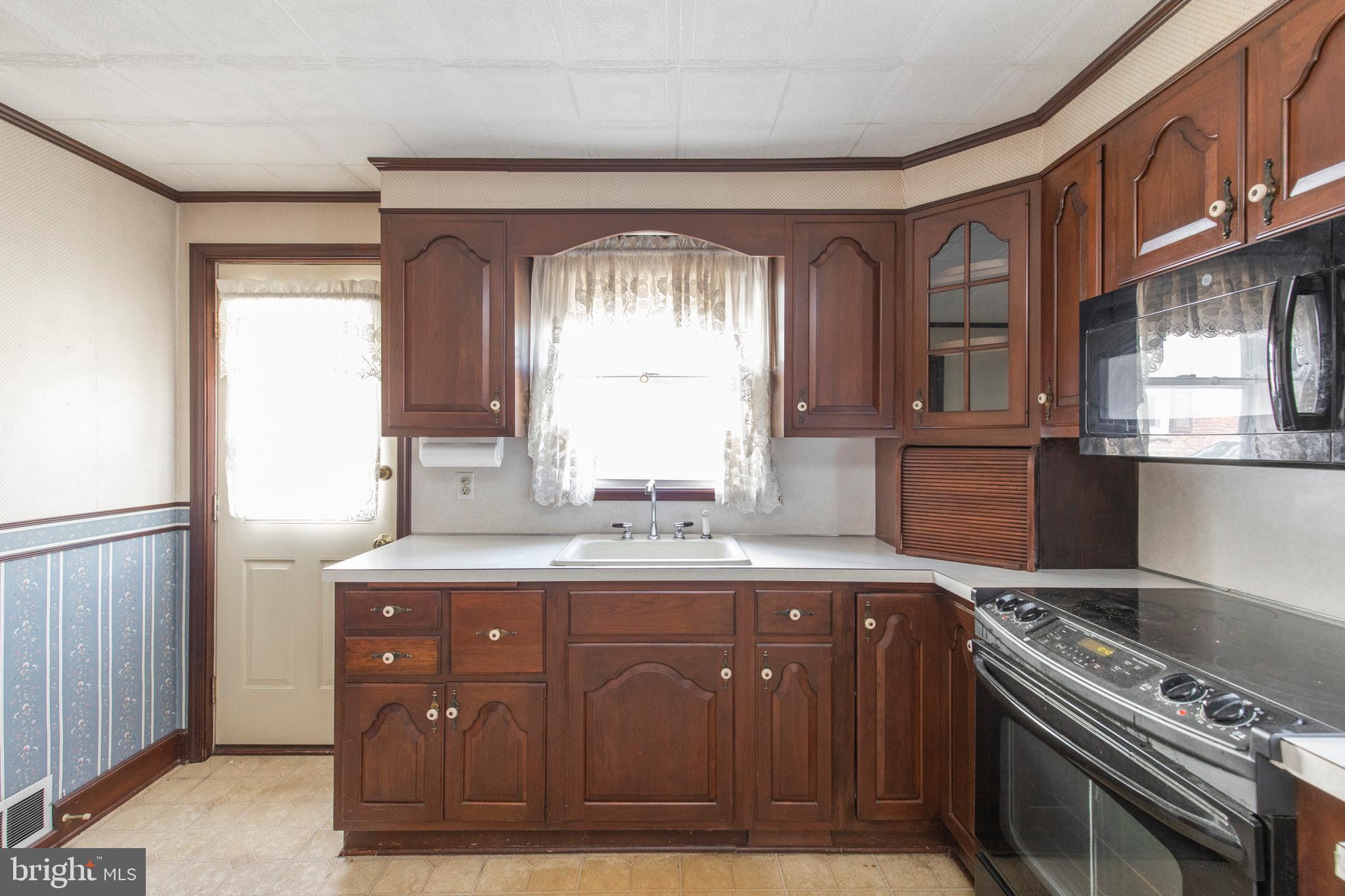 917 Thornton Road Upper Chichester, PA 19061 - Photo 31 of 40 Gallery Image 31