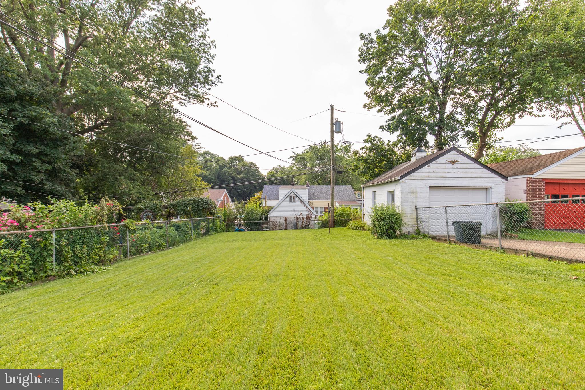 917 Thornton Road Upper Chichester, PA 19061 - Photo 5 of 40 Gallery Image 5