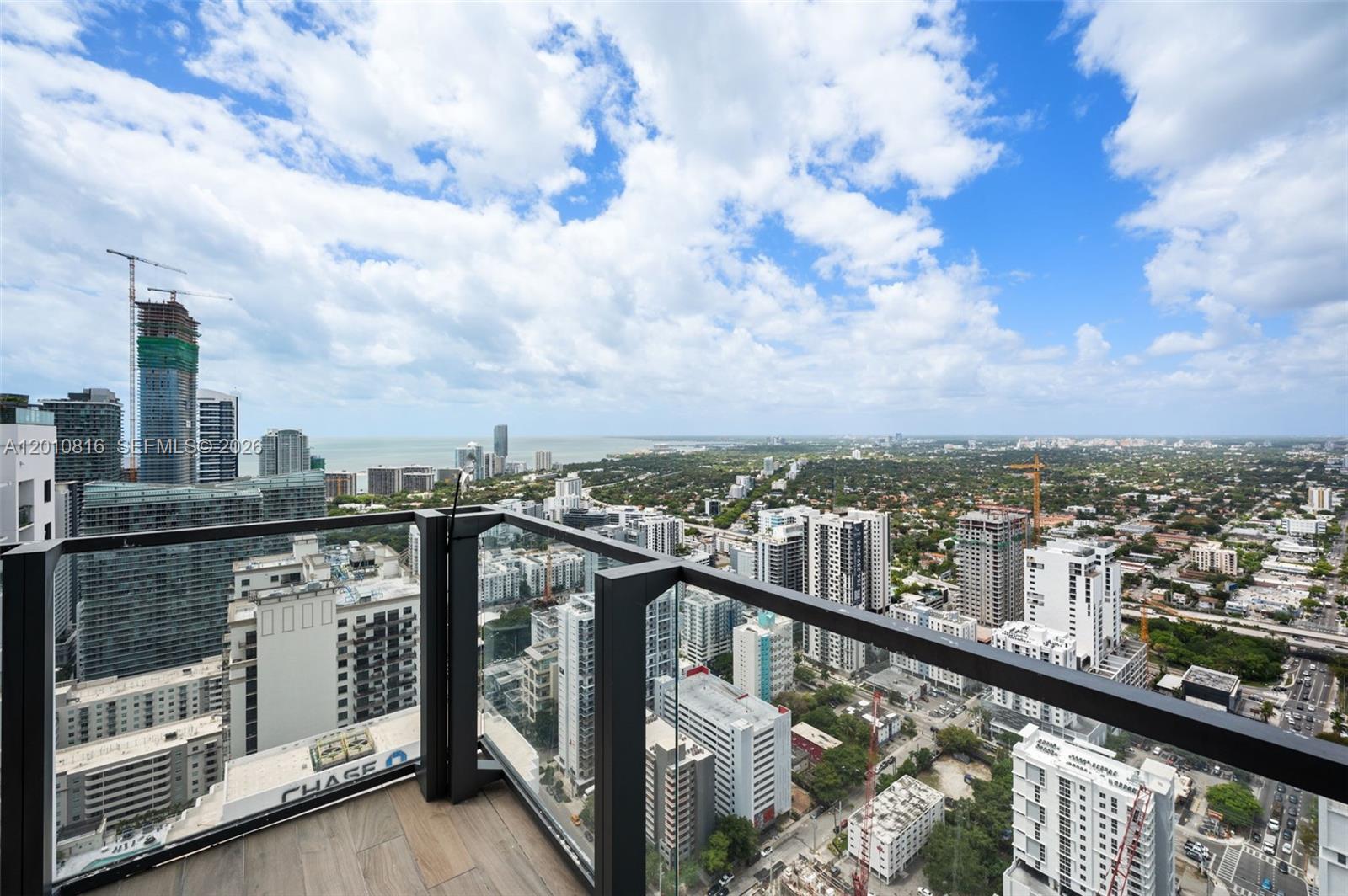 88 Southwest 7th Street, Unit PH4301 Miami, FL 33130 - Photo 27 of 47