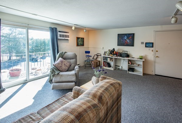 80 Damon Road, Unit 307 Northampton, MA 01060 - Photo 7 of 13 Gallery Image 7