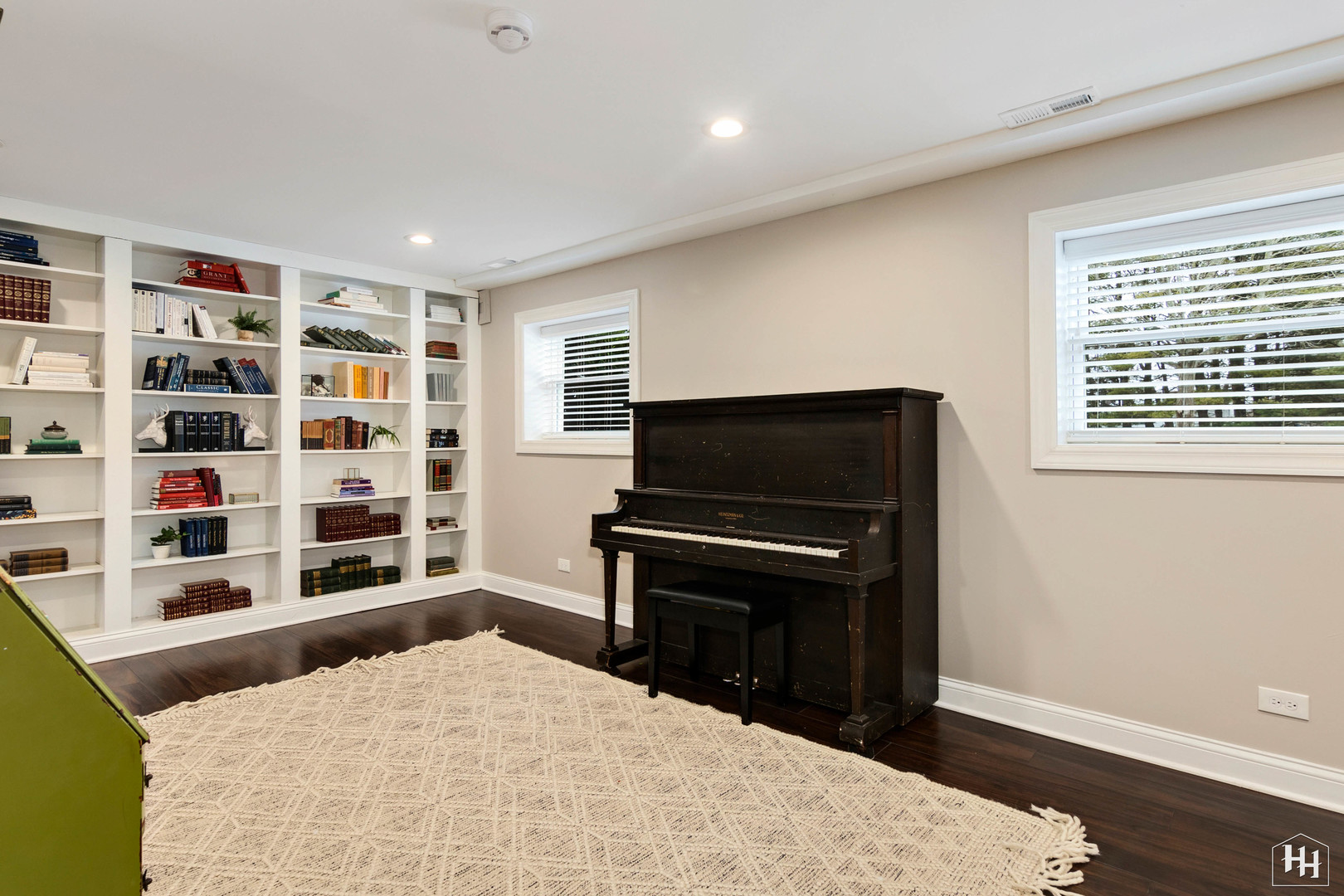 7N298 Longridge Road St. Charles, IL 60175 - Photo 20 of 38 a bedroom with a bed and a television