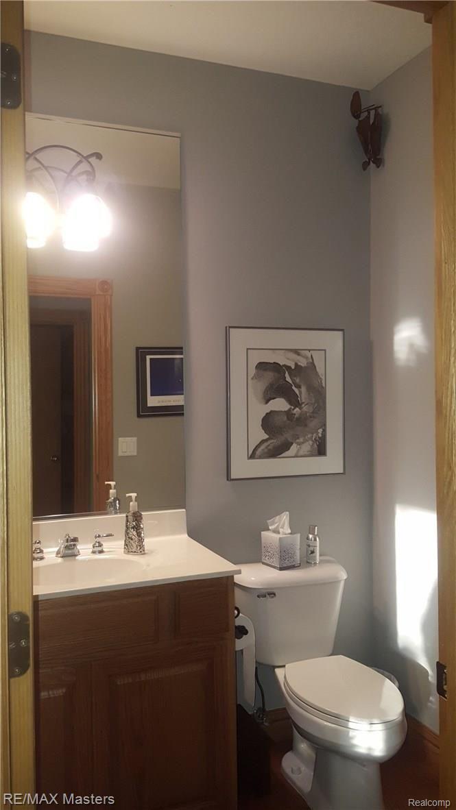 4215 Brest Road Newport, MI 48166 - Photo 23 of 33 Main Floor Guest Lav
