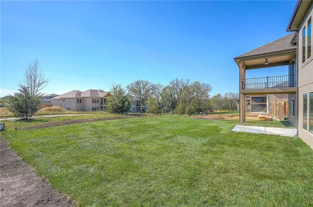 $659,900 | 907 Savannah Lane, Greenwood, MO 64034