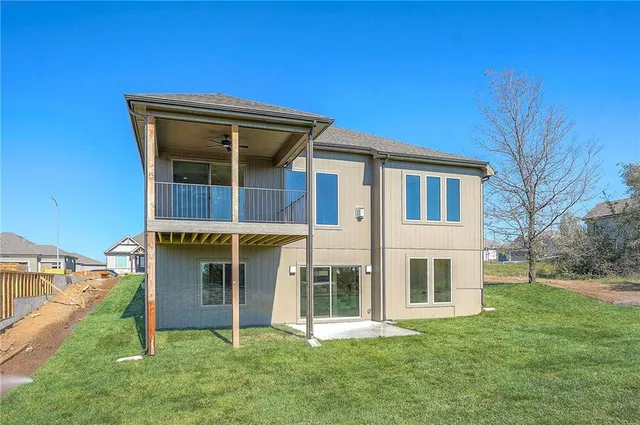 $659,900 | 907 Savannah Lane, Greenwood, MO 64034