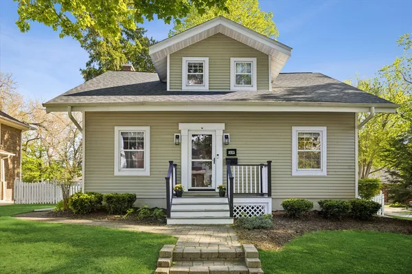 $575,000 | 223 West Wilson Street, Palatine, IL 60067