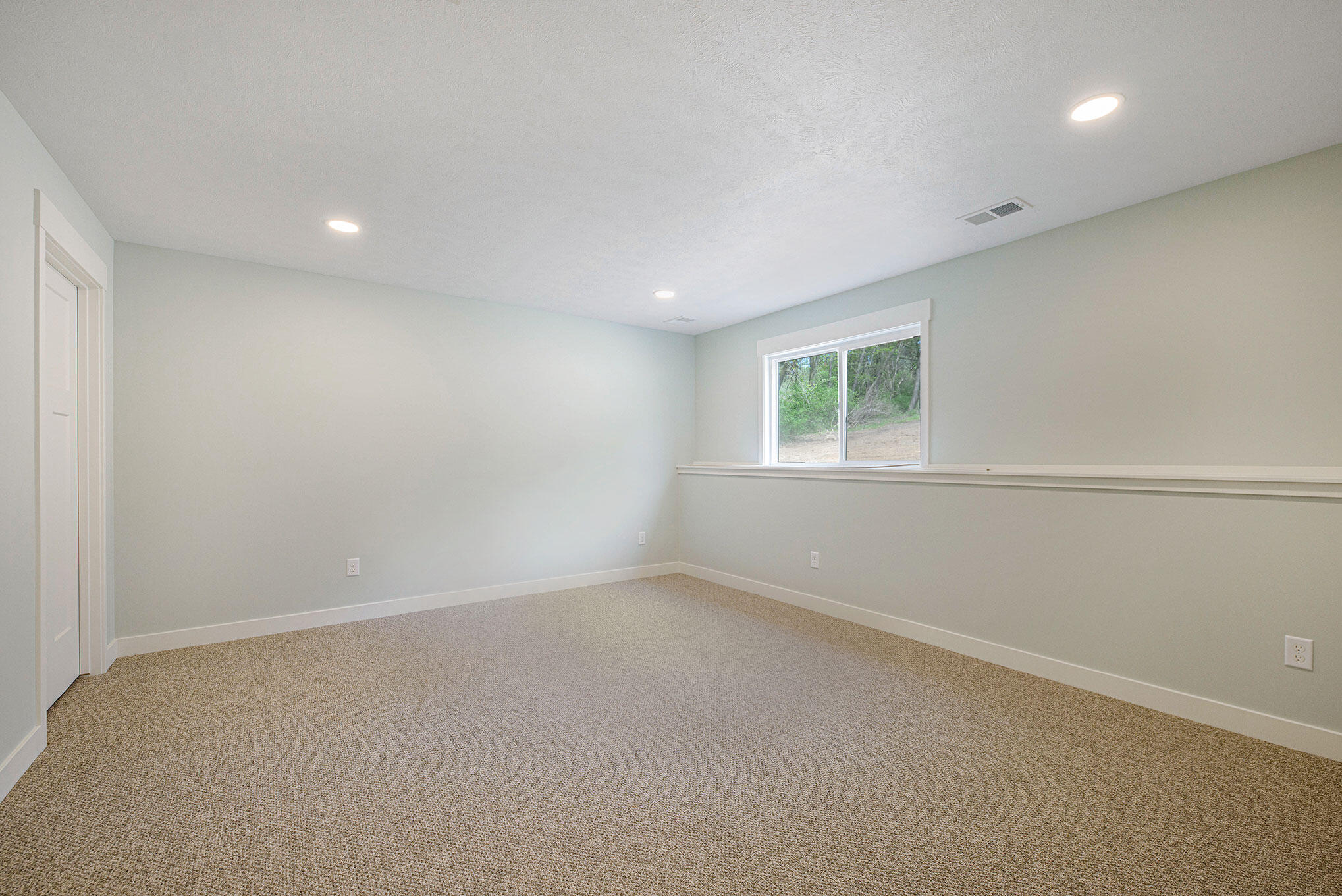 13031 Spruce Ridge Road Gowen, MI 49326 - Photo 10 of 14 fam rm