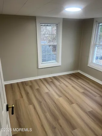 a view of empty room with window