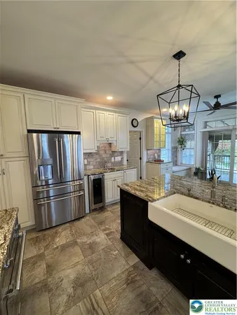 $729,000 | 2570 Steele Lane, Easton, PA 18040