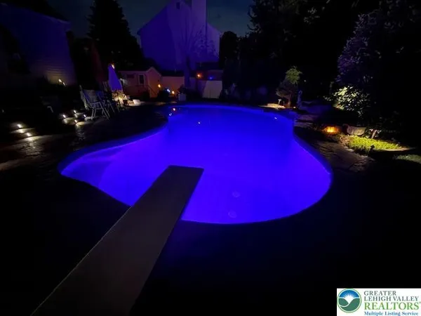 $729,000 | 2570 Steele Lane, Easton, PA 18040