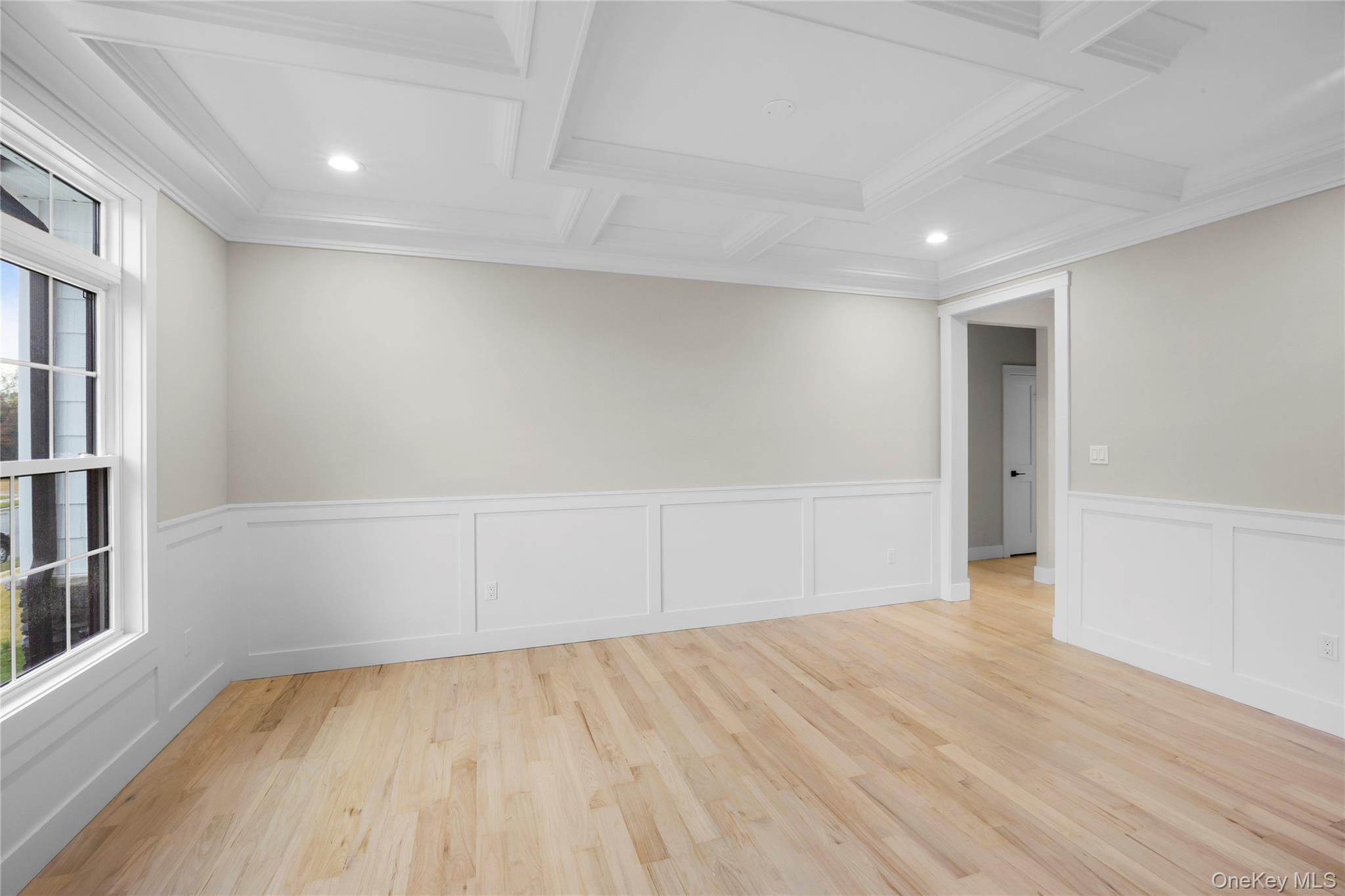 21 Devon Road Bethpage, NY 11714 - Photo 8 of 41
