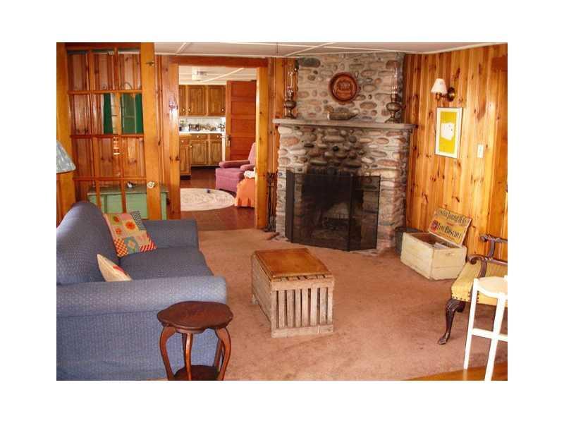 58 Cranberry Point Road Gouldsboro, ME 04624 - Photo 14 of 22 Living Room.