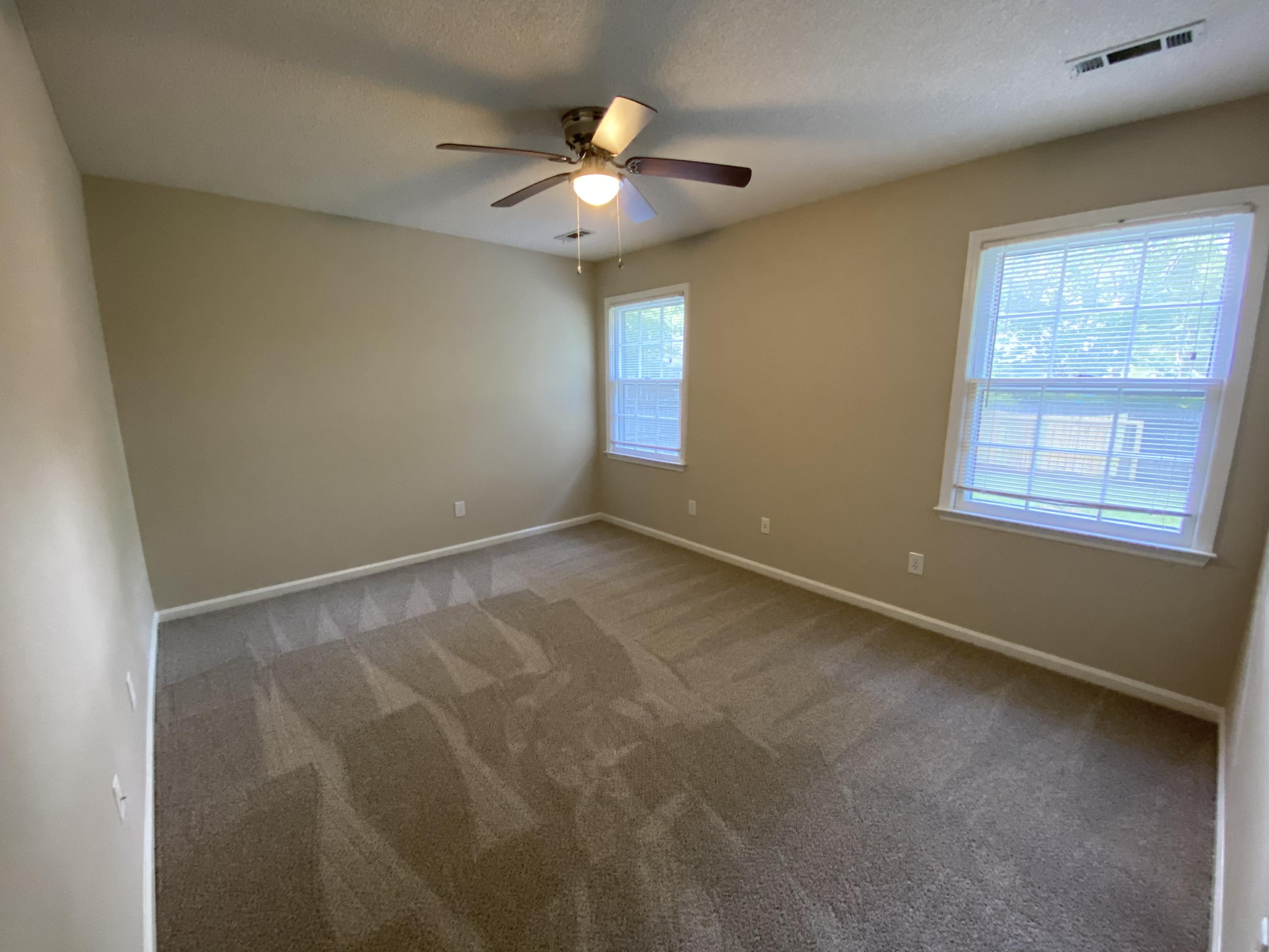 135 Towne Square Road Summerville, SC 29485 - Photo 7 of 10 IMG-6873
