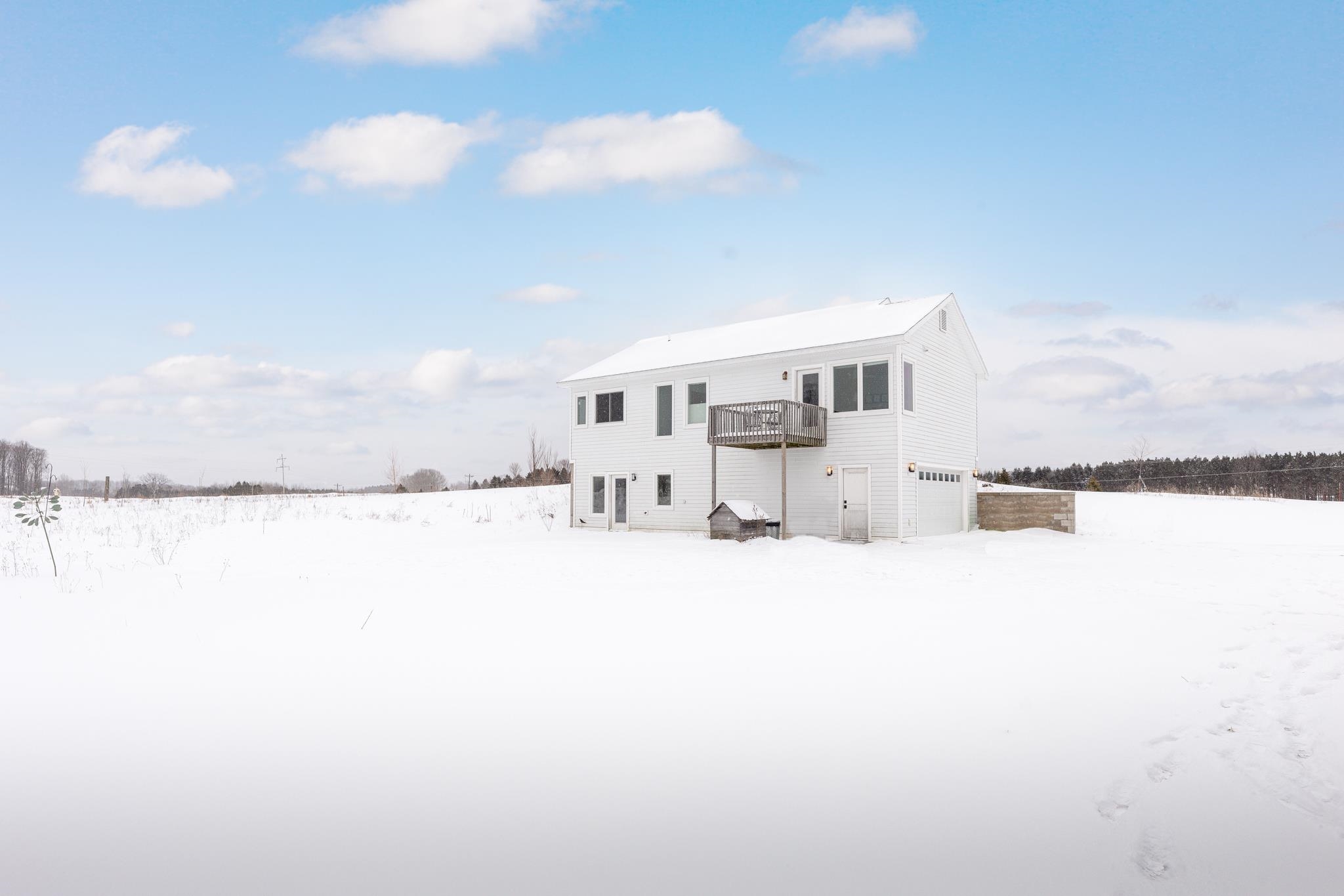 595 South Rusch Road Traverse City, MI 49696 - Photo 30 of 38 1896450-29.JPG