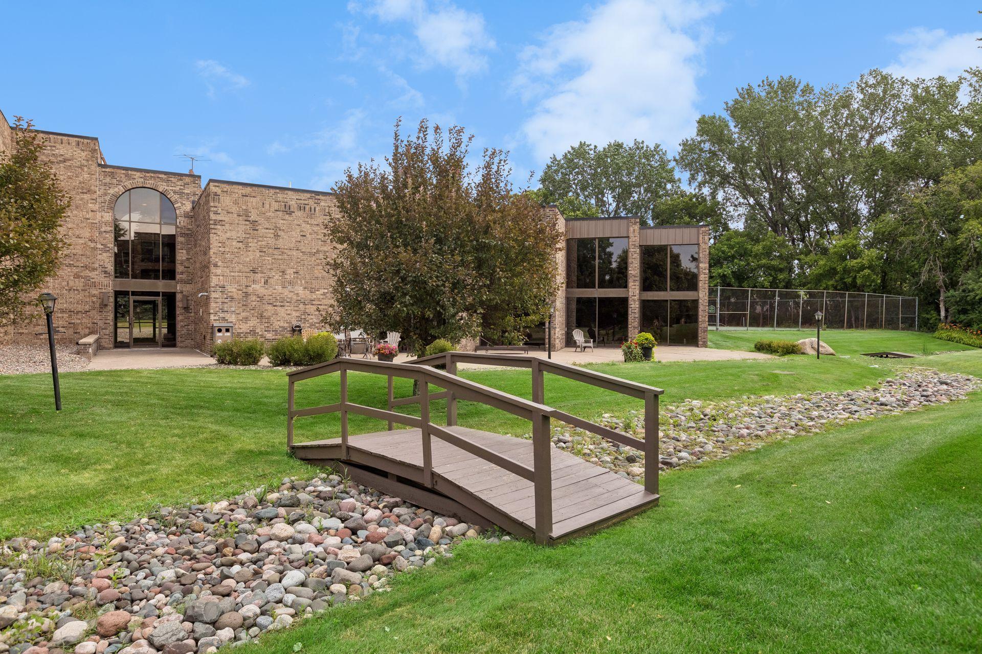 2220 Midland Grove Road, Unit 311 Roseville, MN 55113 - Photo 22 of 42