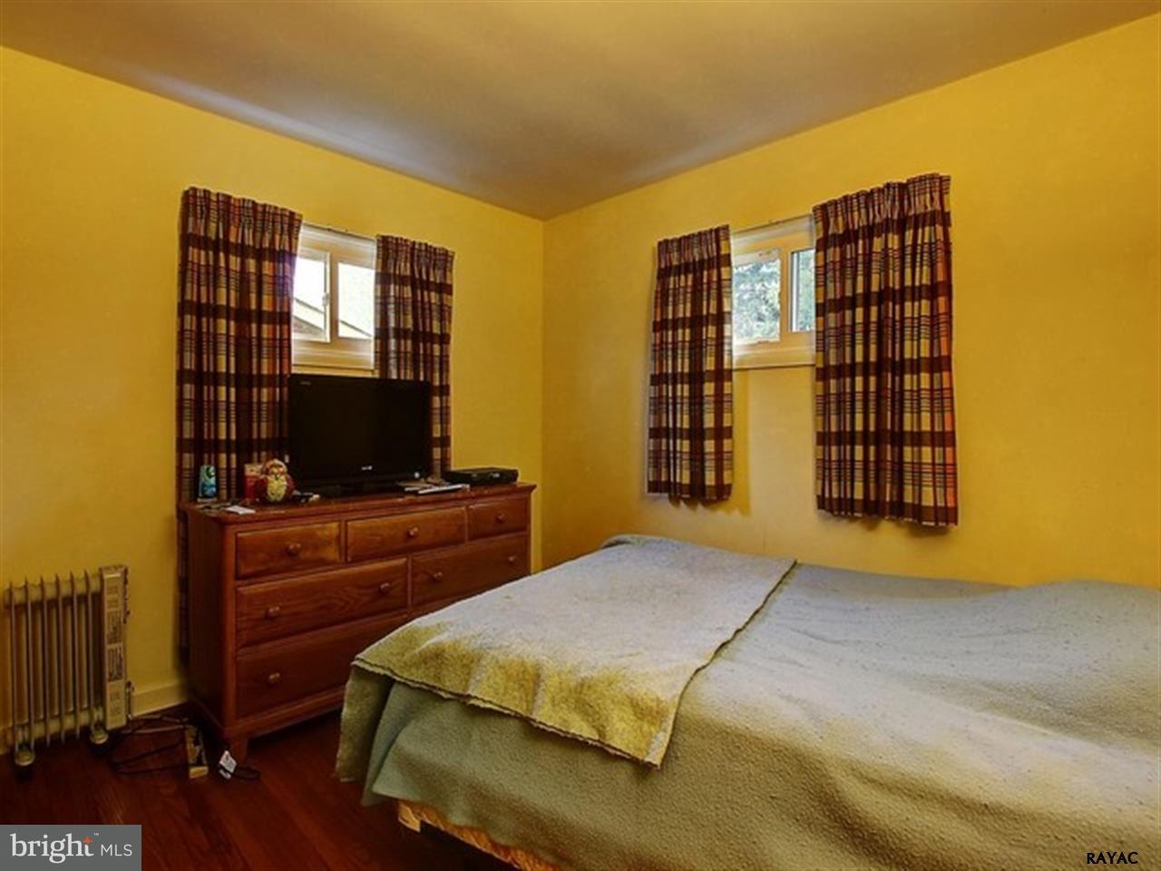 337 Wynwood Road York, PA 17402 - Photo 11 of 23 Gallery Image 11