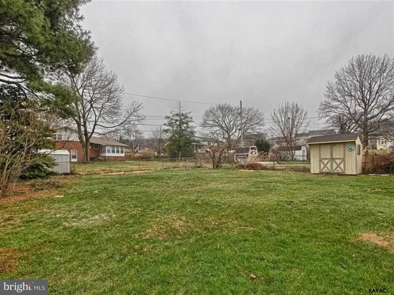 337 Wynwood Road York, PA 17402 - Photo 21 of 23 Gallery Image 21