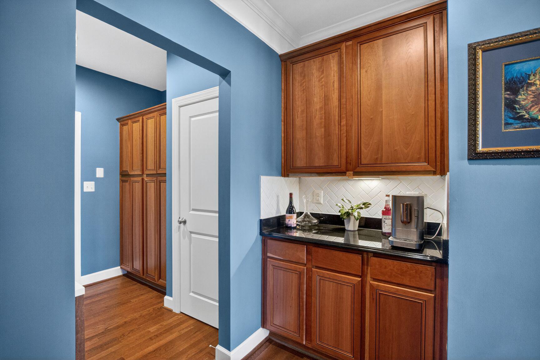 7769 Tilghman Street Fulton, MD 20759 - Photo 16 of 71 Butlers Pantry or Coffee Station?