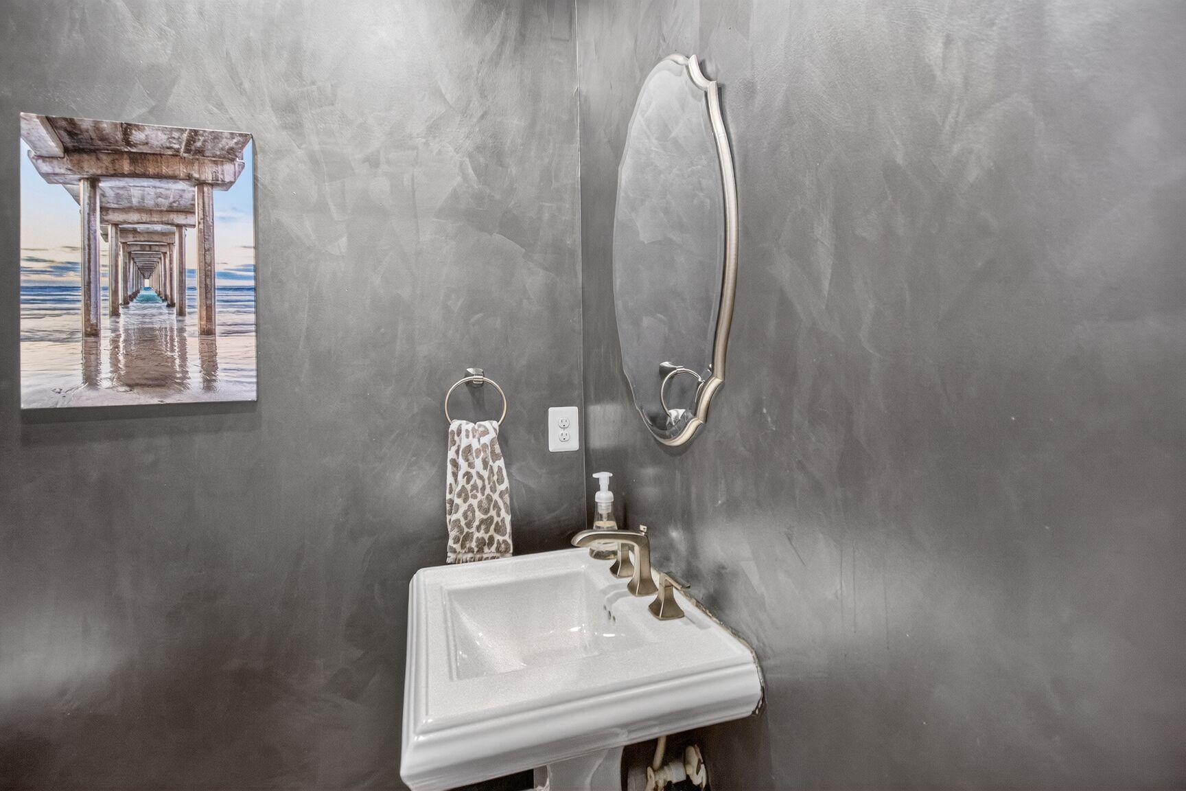 7769 Tilghman Street Fulton, MD 20759 - Photo 18 of 71 Powder Room with Faux Finishes
