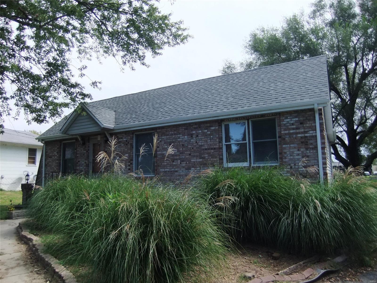 108 Eiler Road Belleville, IL 62223 - Photo 1 of 33 Gallery Image 1