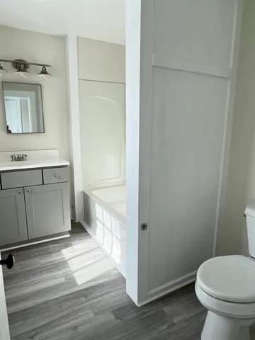 $2,400 | 110 River South Road, Walpole, NH 03608