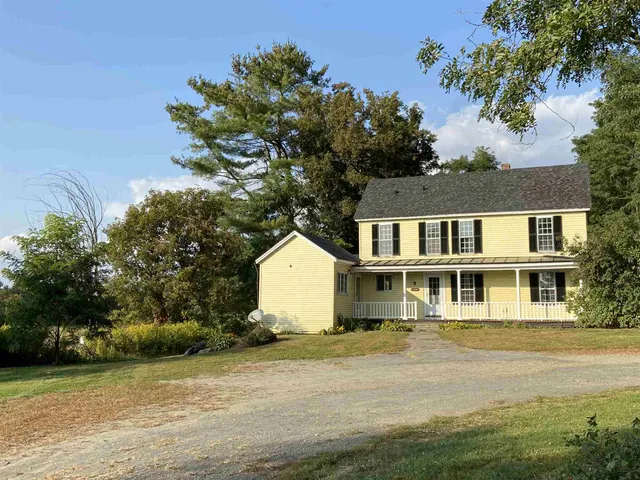 $2,400 | 110 River South Road, Walpole, NH 03608