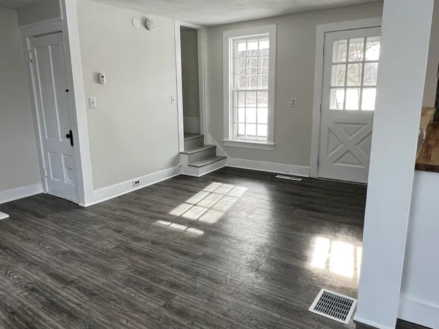 $2,400 | 110 River South Road, Walpole, NH 03608