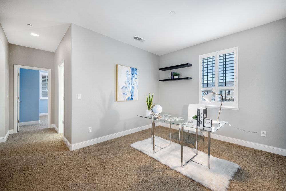 5813 Cajon Way Gilroy, CA 95020 - Photo 17 of 55 a workspace with furniture and window