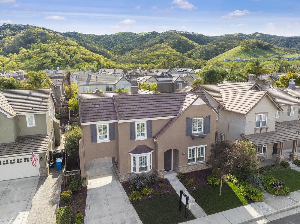 5813 Cajon Way Gilroy, CA 95020 - Photo 35 of 55 an aerial view of residential houses with a city view