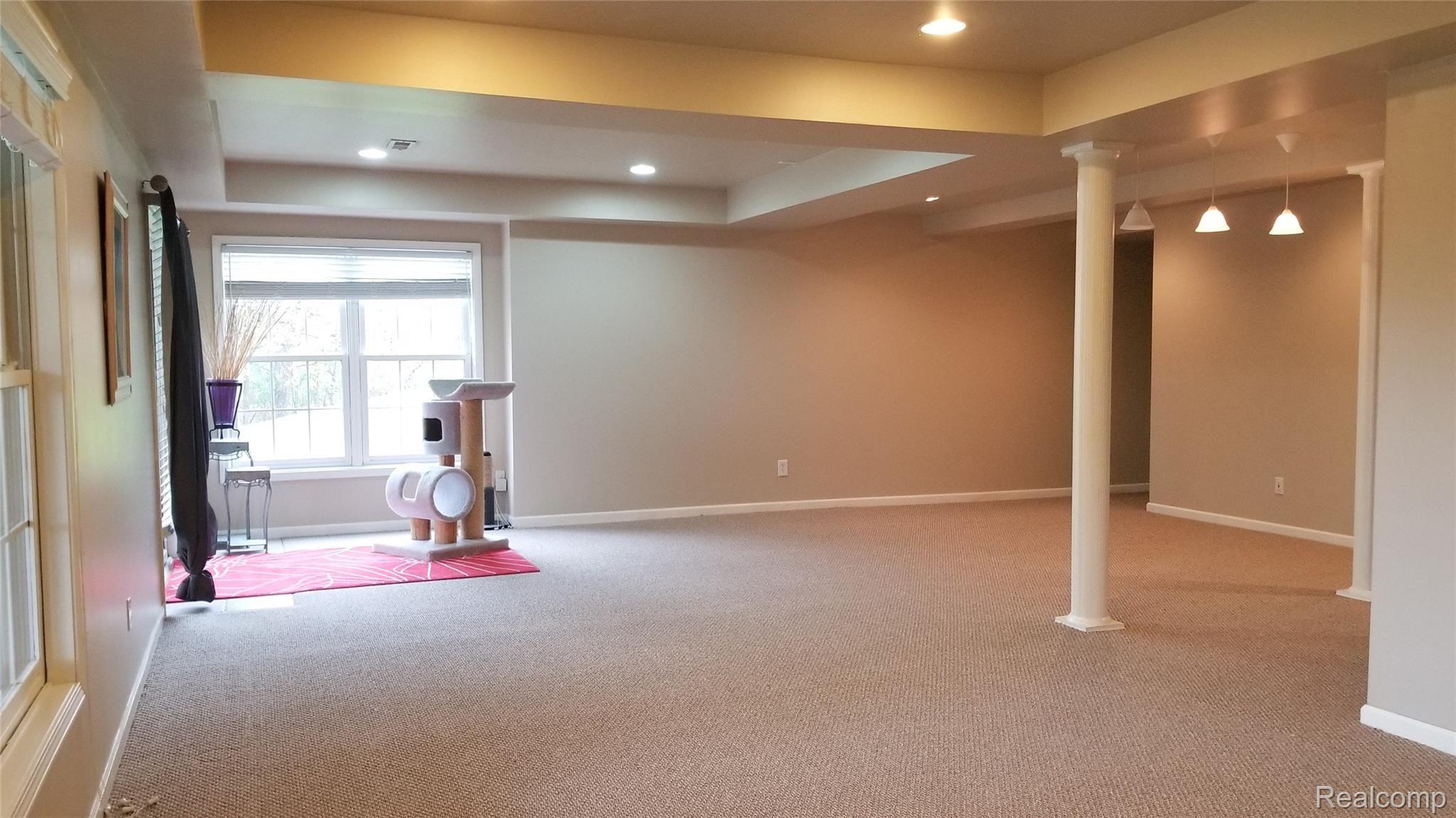 4600 Deer Springs Court Rochester, MI 48306 - Photo 23 of 34 4600DeerSpringsCt-102623.jpg