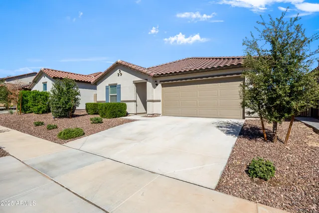 $369,900 | 17832 West Oberlin Way, Surprise, AZ 85387