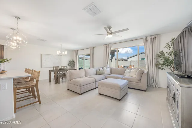 $369,900 | 17832 West Oberlin Way, Surprise, AZ 85387