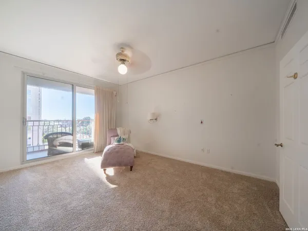 $4,248 | 1 Towers Park Lane, Unit 413, San Antonio, TX 78209