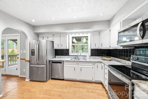 $555,000 | 337 Woody Lane, Asheville, NC 28804
