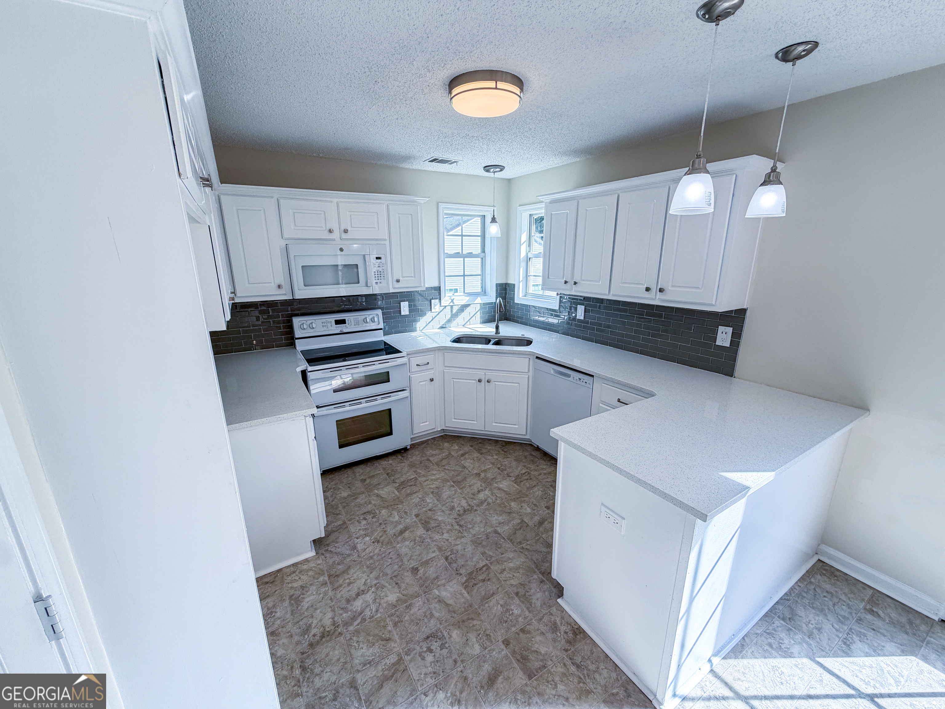 1119 Hummingbird Way Winder, GA 30680 - Photo 5 of 42