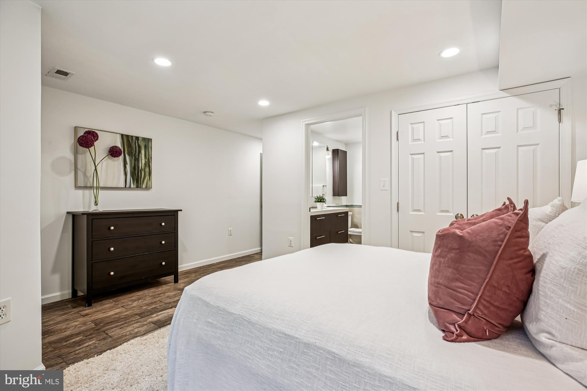 13 R Street Northeast, Unit 1 Washington, DC 20002 - Photo 27 of 39 Gallery Image 27