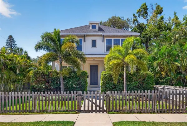 $1,050,000 | 293 18th Avenue South, St. Petersburg, FL 33705