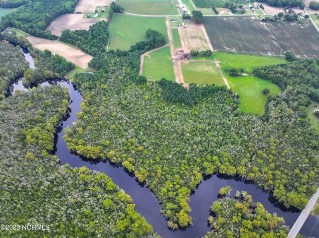 $425,000 | 610 Chambers Ferry Road, Edenton, NC 27932